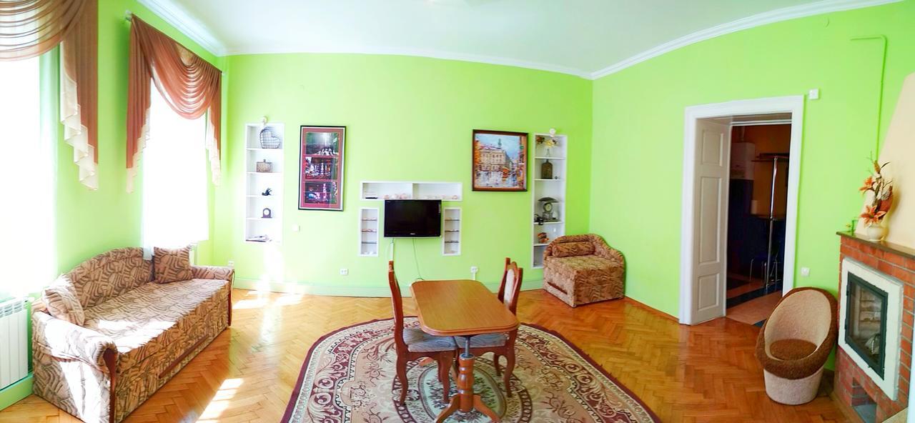 Apartments On Valova 25 Lviv Ngoại thất bức ảnh