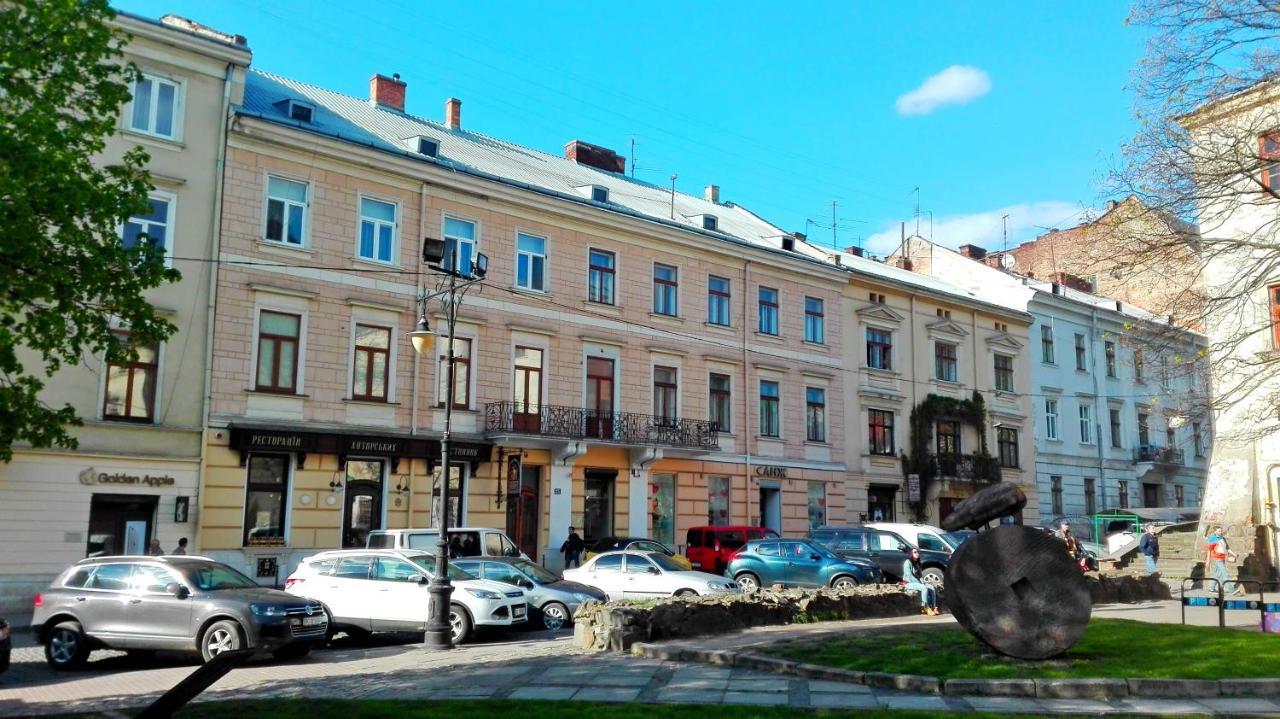 Apartments On Valova 25 Lviv Ngoại thất bức ảnh